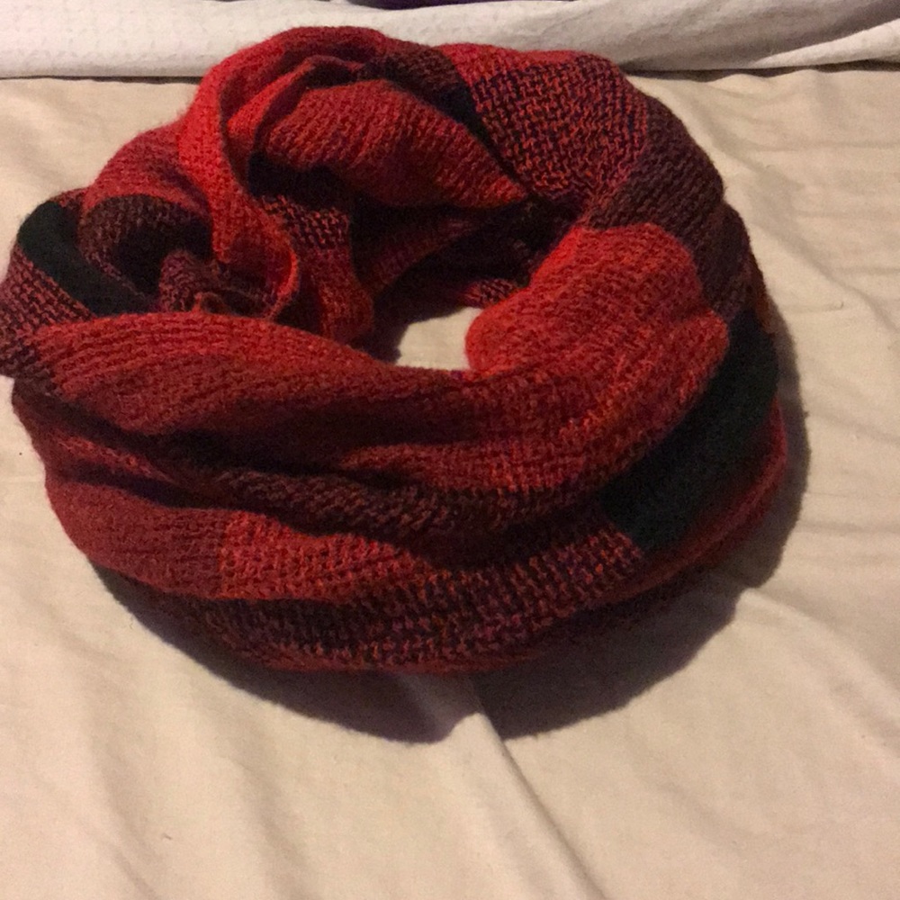 Forever 21 red plaid infinity blanket scarf